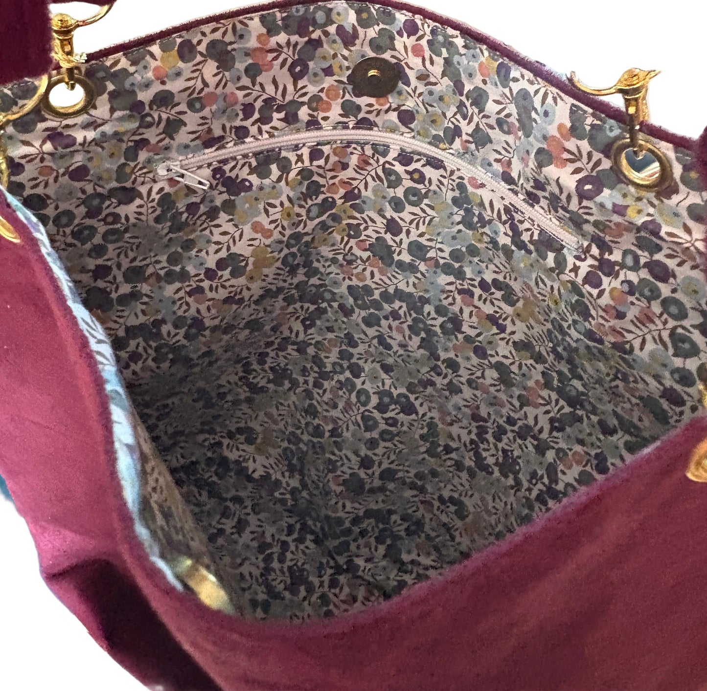 Sac cabas violet et fleuri