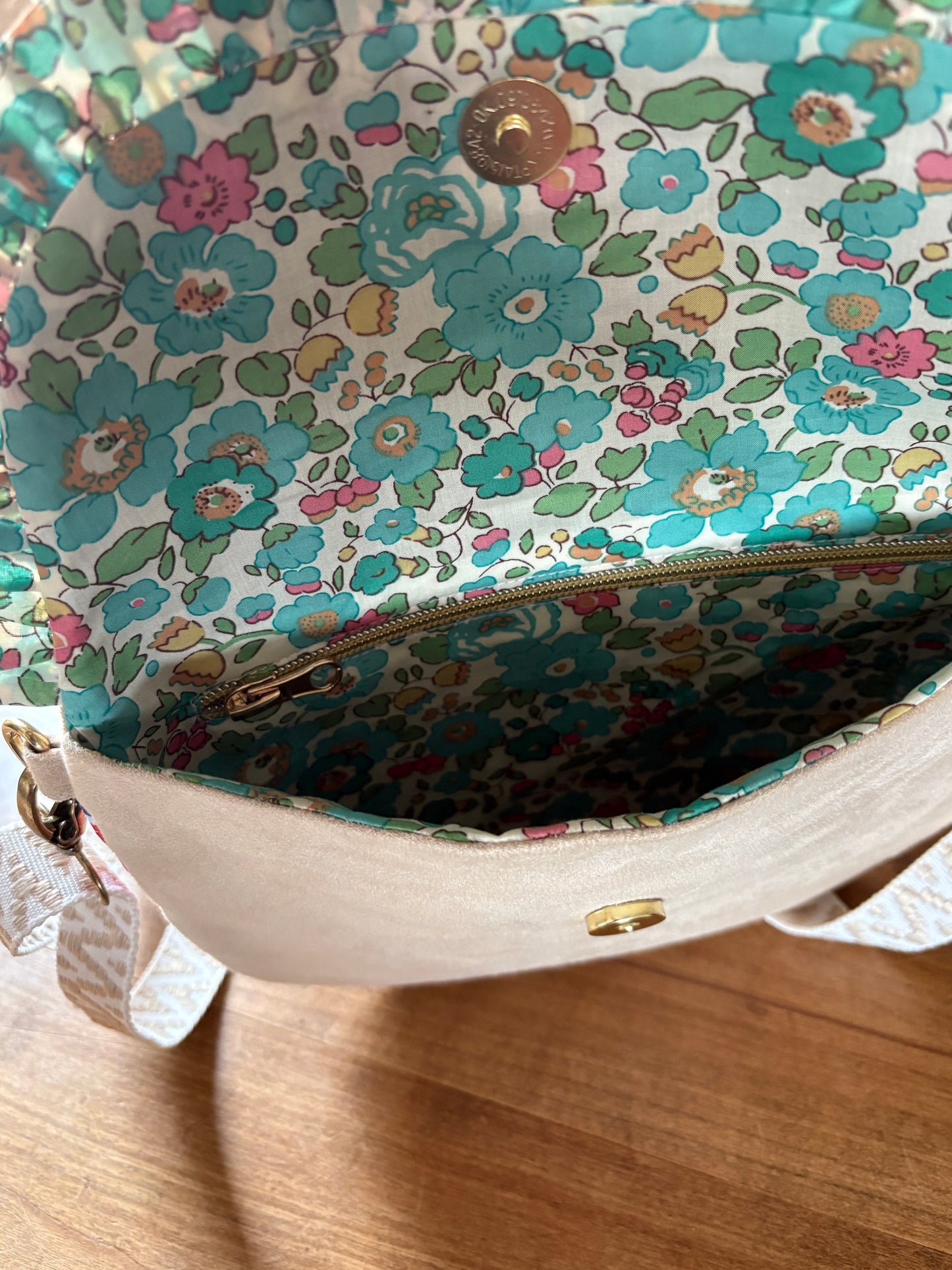 Sac à rabat froufrou en Liberty of London