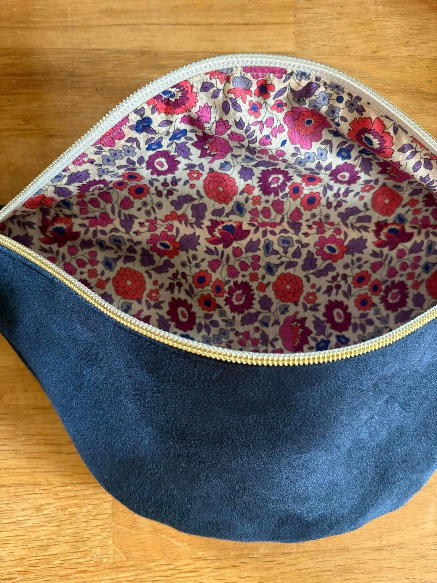 Banane en suédine et liberty of London