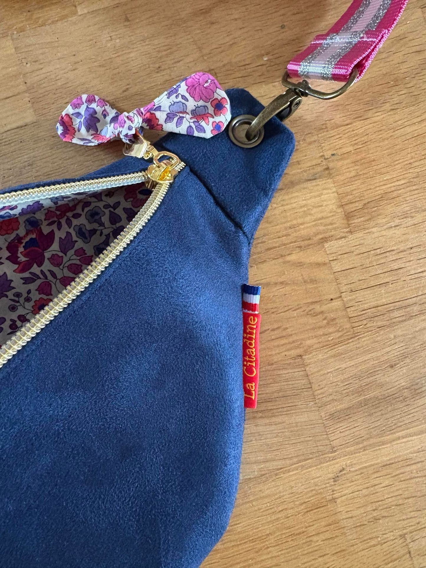 Banane en suédine et liberty of London